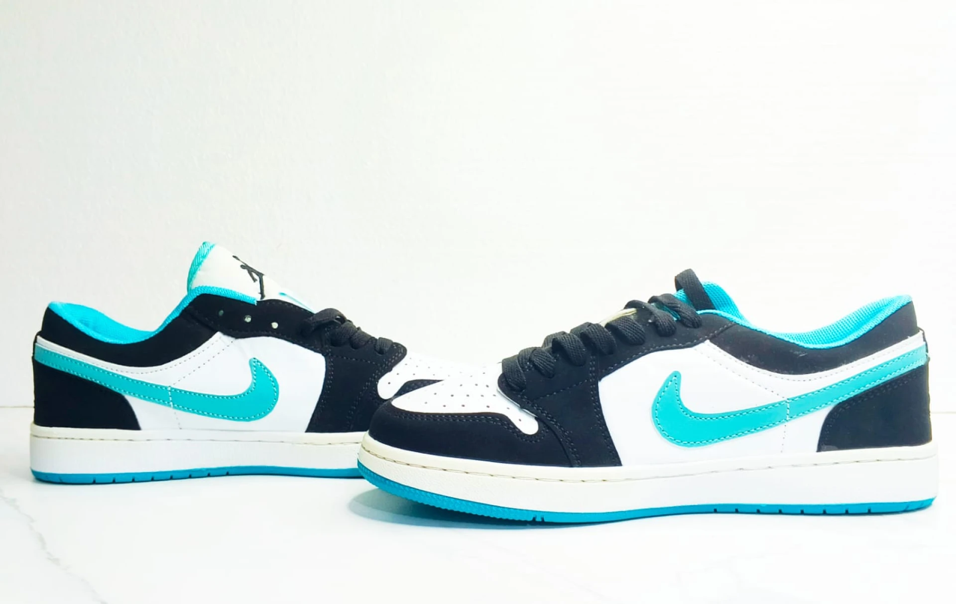 Nike Air Jordan 1 Low Tiffany Blue