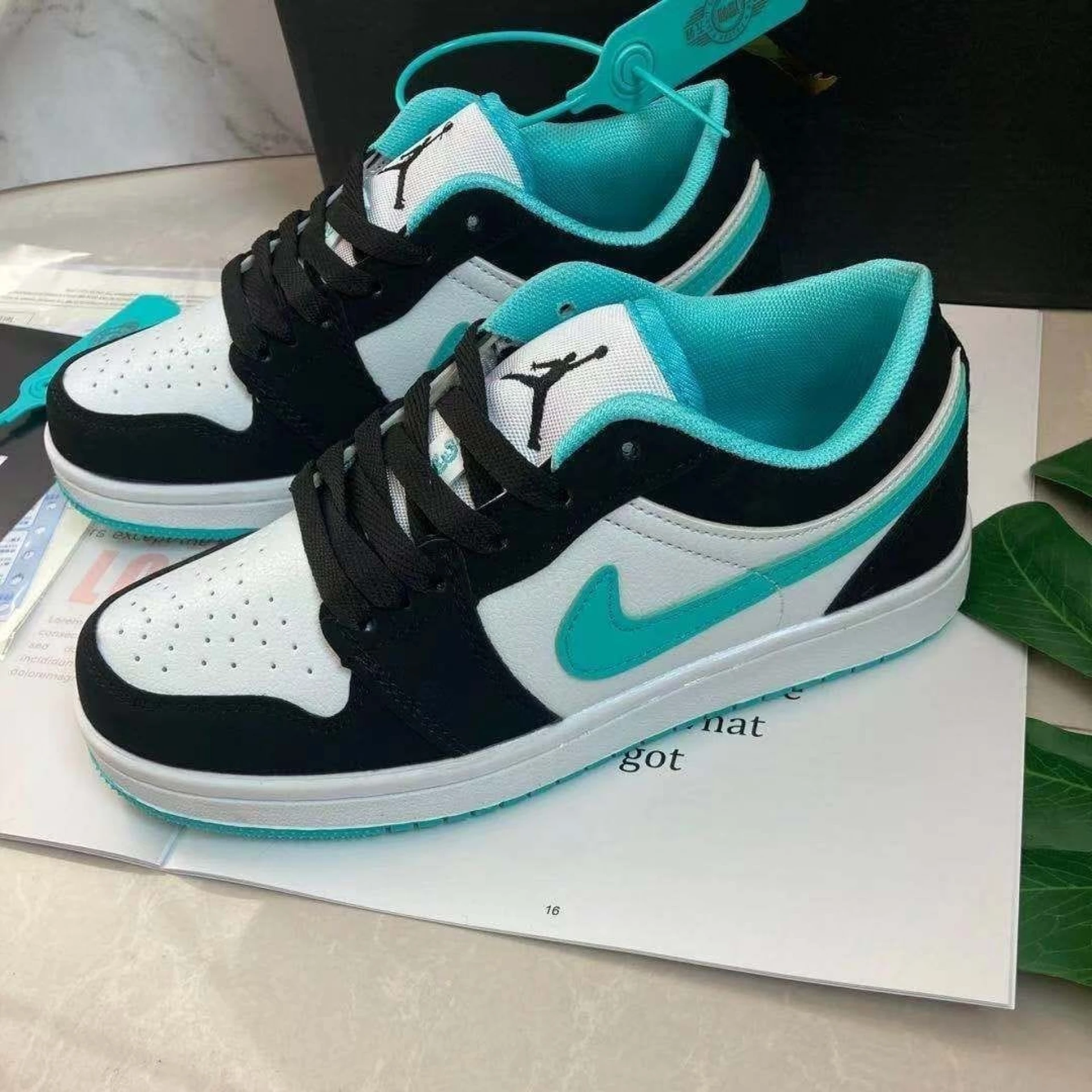 Nike Air Jordan 1 Low Tiffany Blue