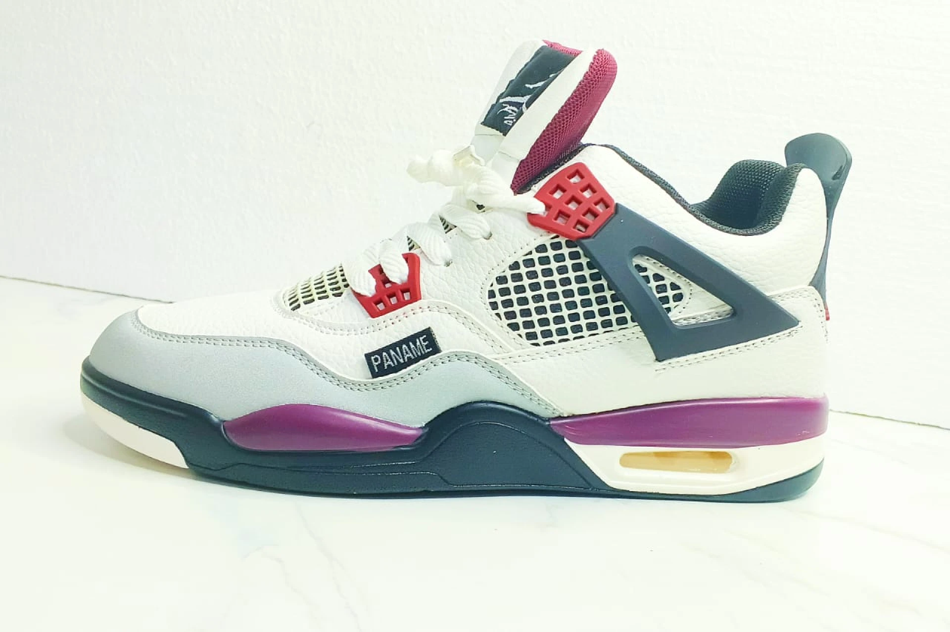 Nike Air Jordan 4 Retro x PSG Paris