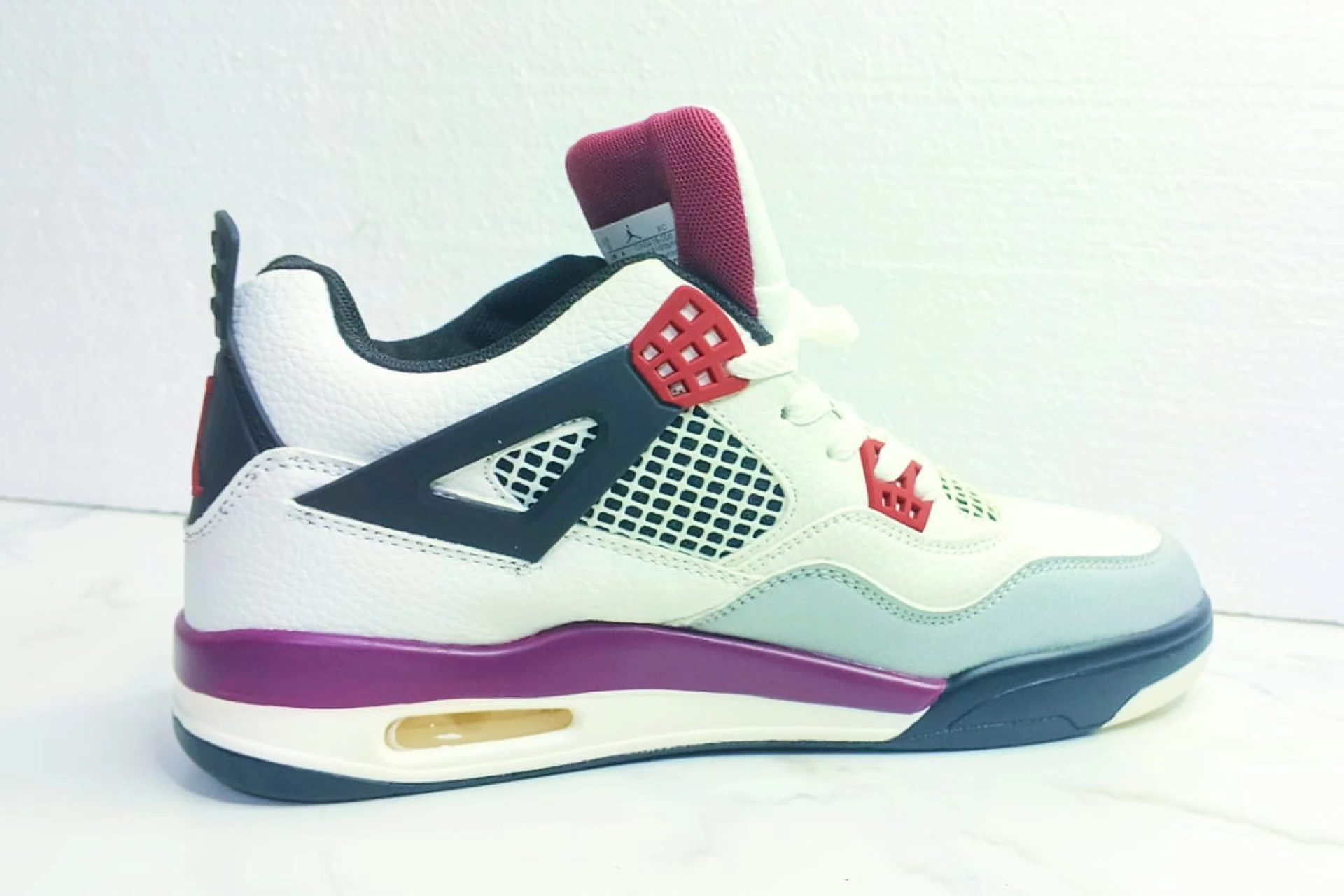 Nike Air Jordan 4 Retro x PSG Paris